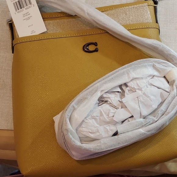 Coach crossbody bah - Picture 2 of 7